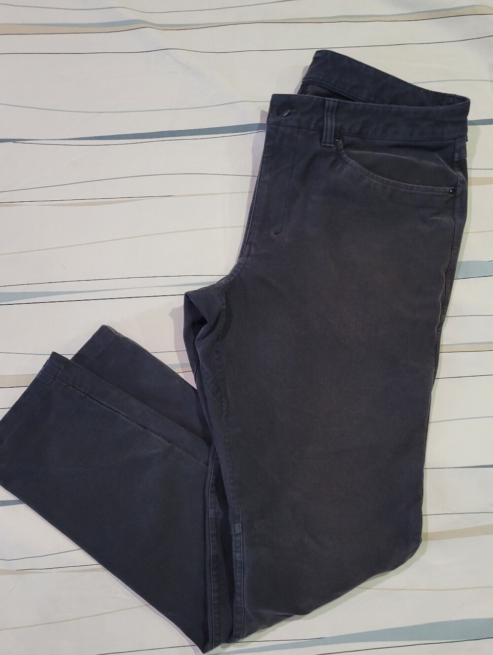 Lululemon Pants Mens 33x30 Faded Black Chino Tapered Casual Stretch